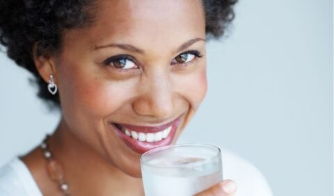 Hidratação no Outono é fundamental para evitar infecção urinária e pedras nos rins